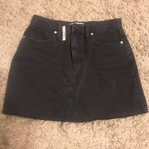 Madewell black mini skirt - size 30